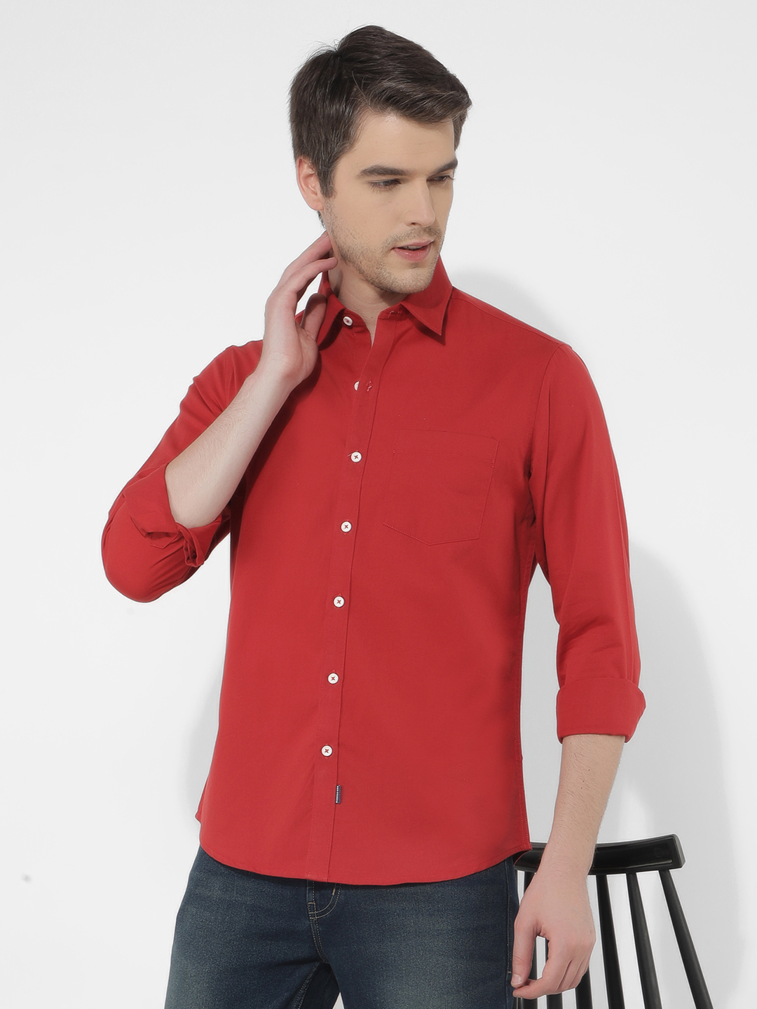 Numero Uno Men Solid Red Shirt
